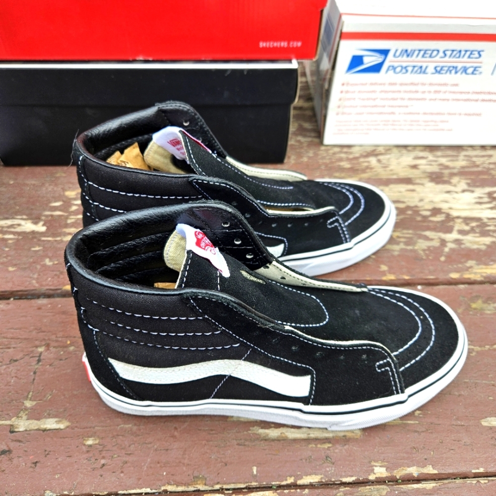 Vans Black High-Top Men's Shoes - Picture 12 of 16